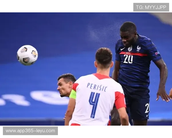 乌帕梅卡诺：法国后卫的崛起与防守艺术